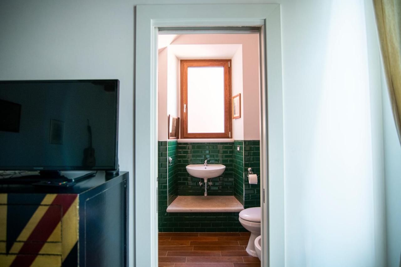Redmood Guesthouse Барлета Екстериор снимка