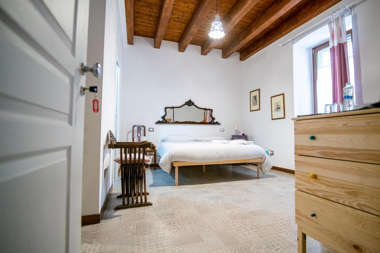Redmood Guesthouse Барлета Екстериор снимка